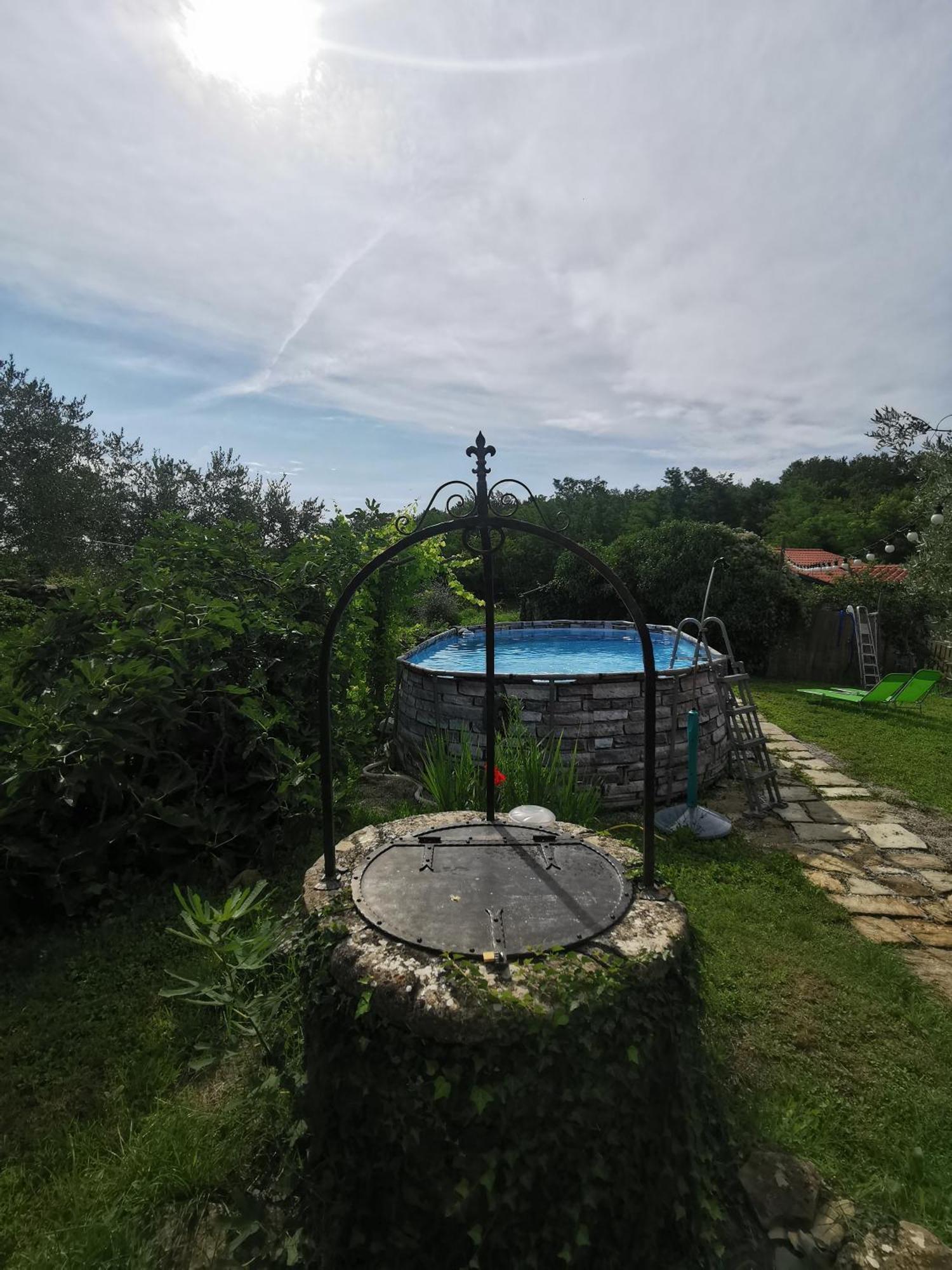 Apartma Baladur Brezovica pri Gradinu Buitenkant foto