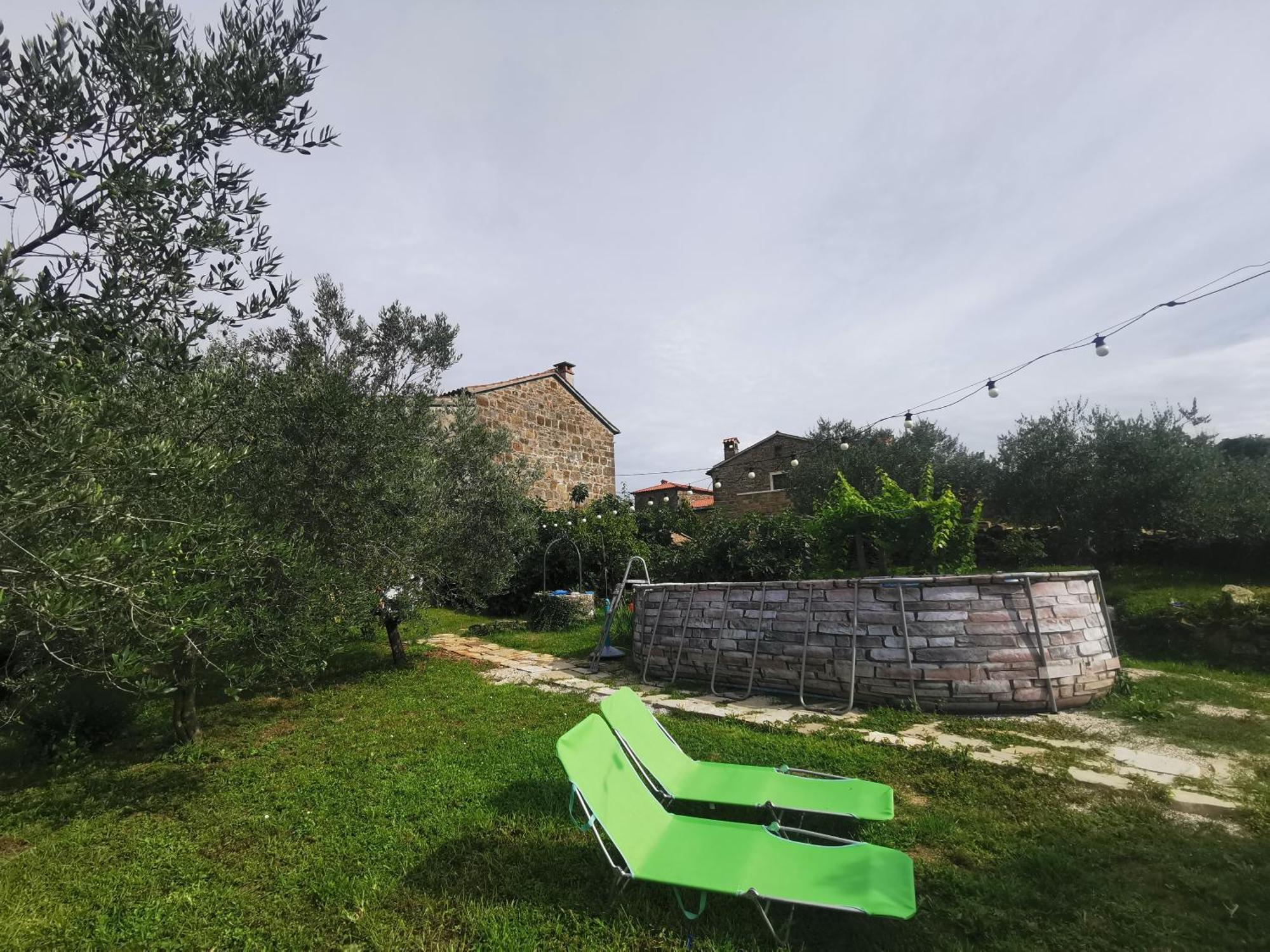 Apartma Baladur Brezovica pri Gradinu Buitenkant foto